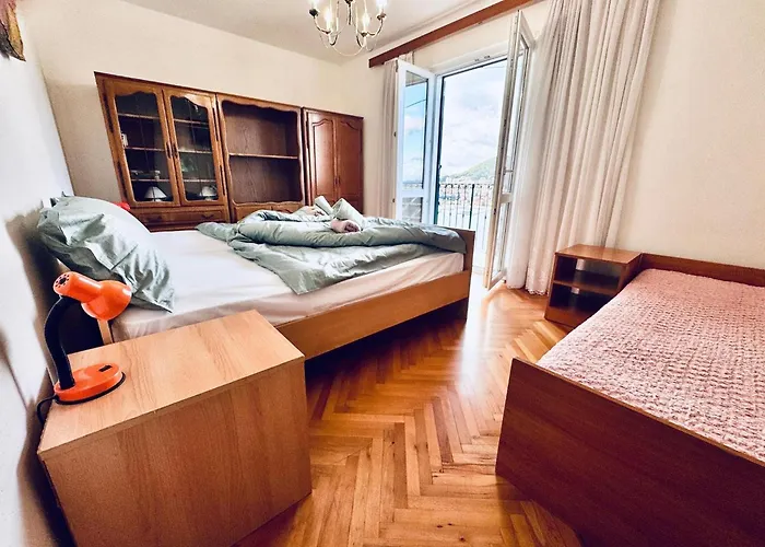 Spacious Stone With Sea Views * ドゥブロブニク