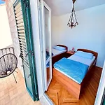 Vikendica Spacious Stone With Sea Views