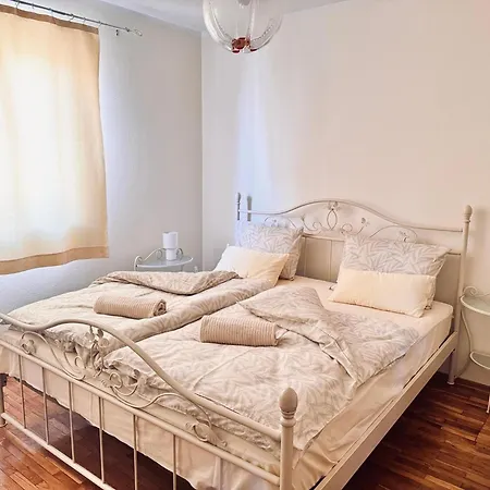 Vakantiehuis Spacious Stone With Sea Views Dubrovnik