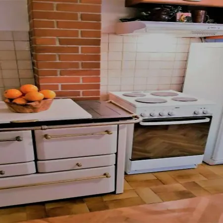 Vakantiehuis Spacious Stone With Sea Views