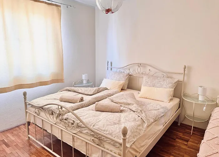 بيت للعطل Spacious Stone With Sea Views دوبروفينك