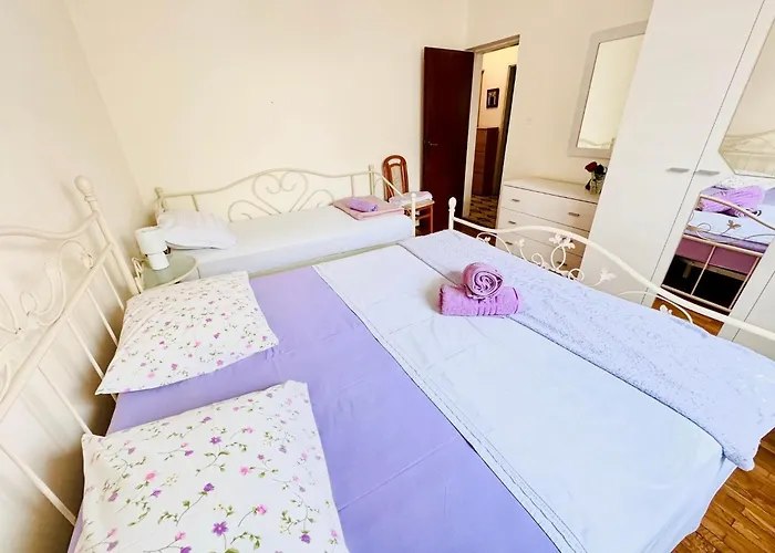 بيت للعطل Spacious Stone With Sea Views دوبروفينك