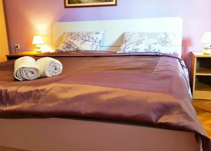 Vakantiehuis Spacious Stone With Sea Views *