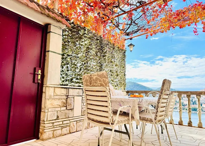 Holiday home Spacious Stone With Sea Views *
